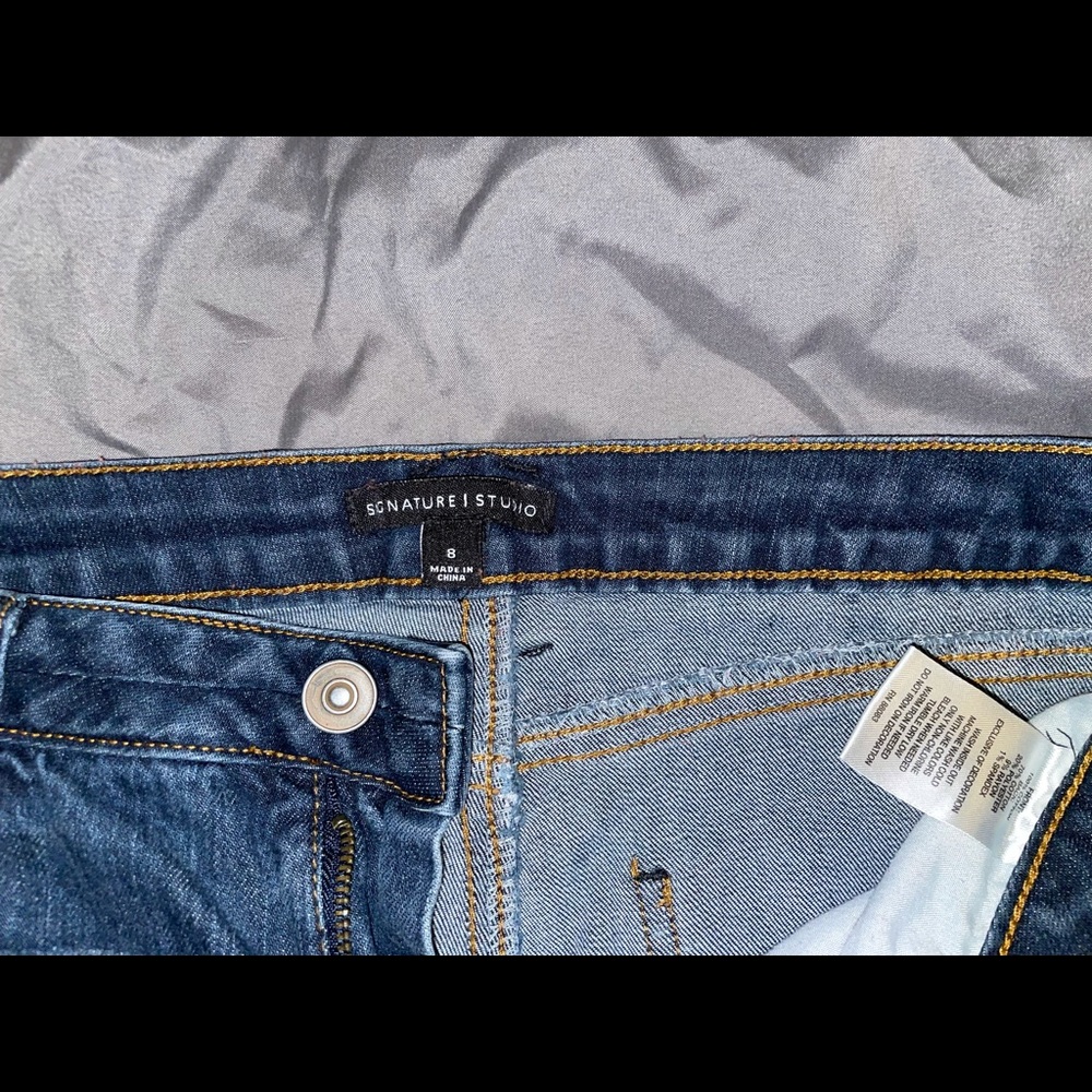 Signature Studio shorts - Picture 3 of 3
